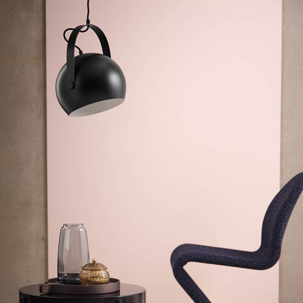 Ball Handle Pendant | Noir